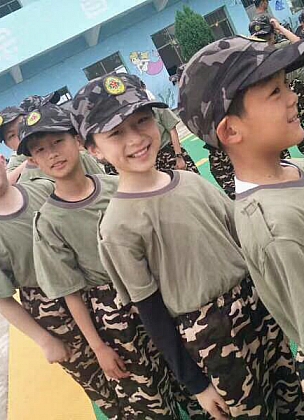 章丽妍2018年5月，晒黑了