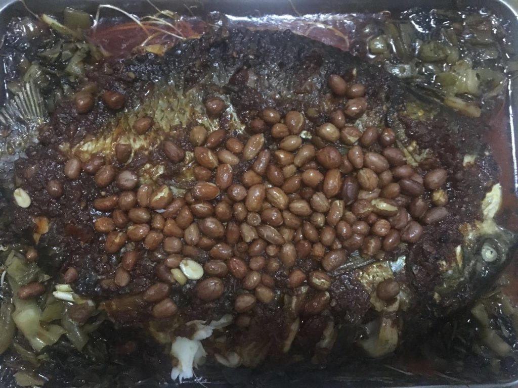 贵港炬龙烤鱼加盘青菜2018年7月