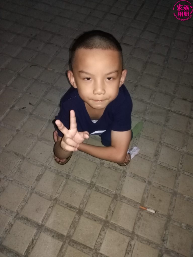 蓝熙文2016年6月